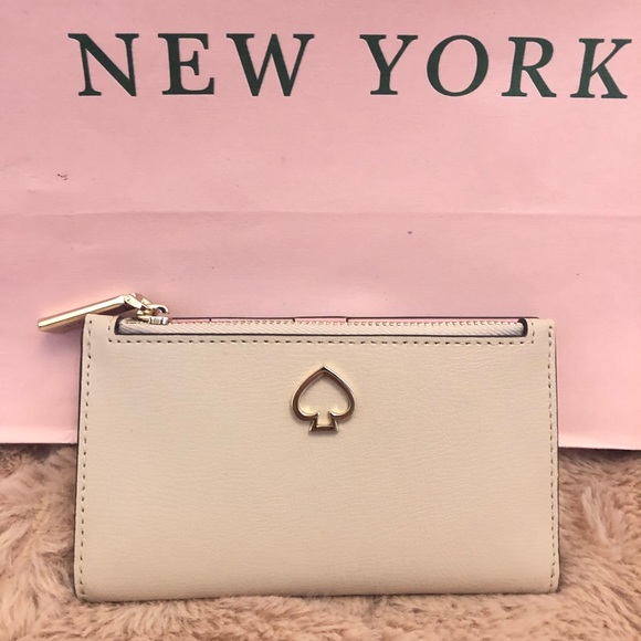 Kate Spade small bifold wallet - Picture 1 of 4